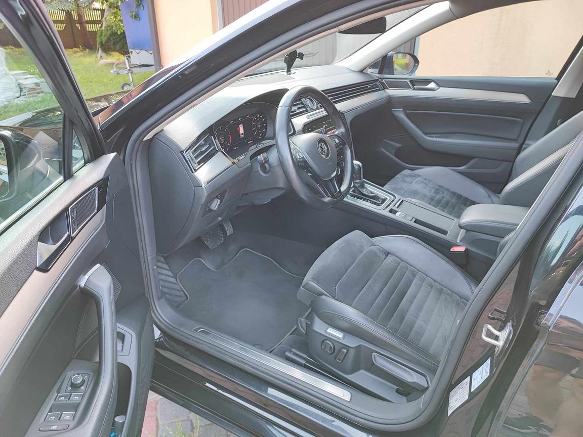 Messenger_creation_71E857B2-E40B-4C52-AB90-35346DD27A18 (Copy)